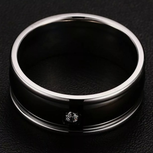 Unisex Stainless Steel Titanium Ring - Picture 4 of 4